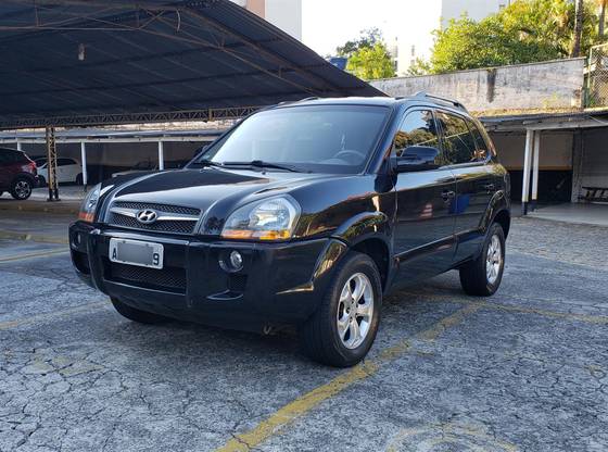 HYUNDAI TUCSON 2.0 MPFI GLS 16V 143CV 2WD GASOLINA 4P AUTOMÁTICO